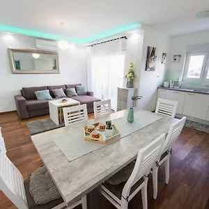  Apartment Apartment's Tea & Nevio Croatia